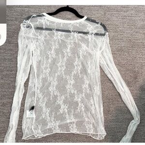 Elegant White Lace Women’s Top